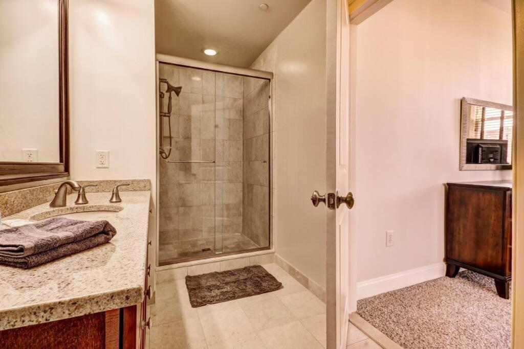 Harbor Apartments Free Indoor Parking Балтимор Екстериор снимка